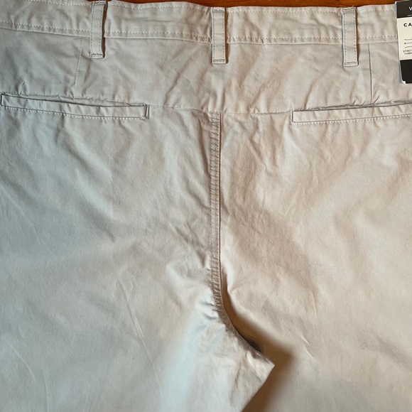 Van Heusen Men's Casual Short Flat Front; New with tags; 38Wx9.5 - Picture 7 of 16